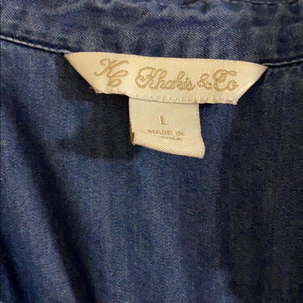 Denim button down blouse - Picture 2 of 3